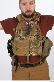 Photos Luis Donovan Contractor bulletproof vest upper body 0001.jpg